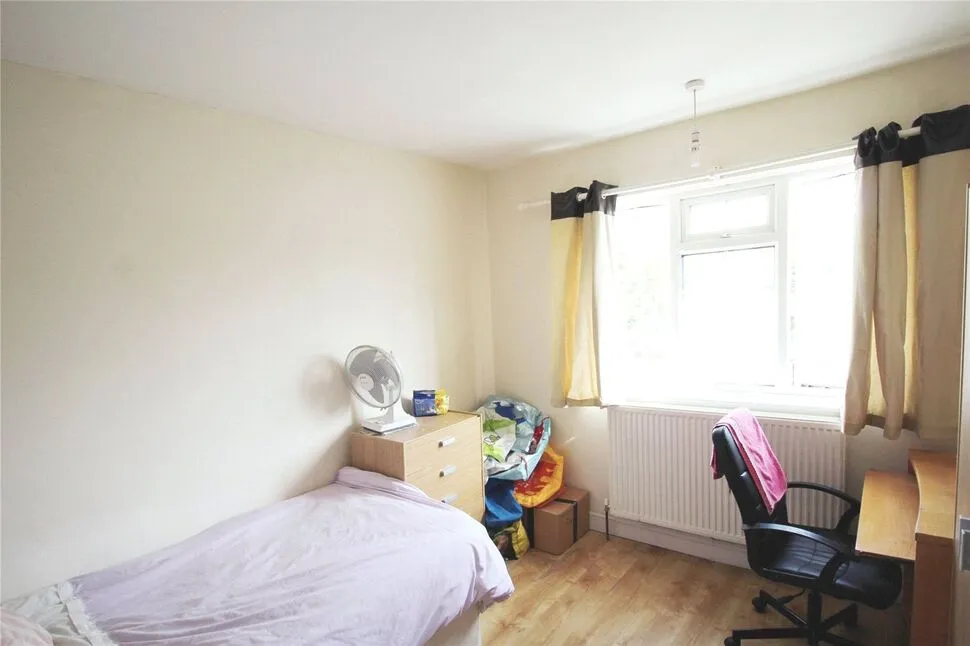 Church Rise, Chessington, KT9, photo 2