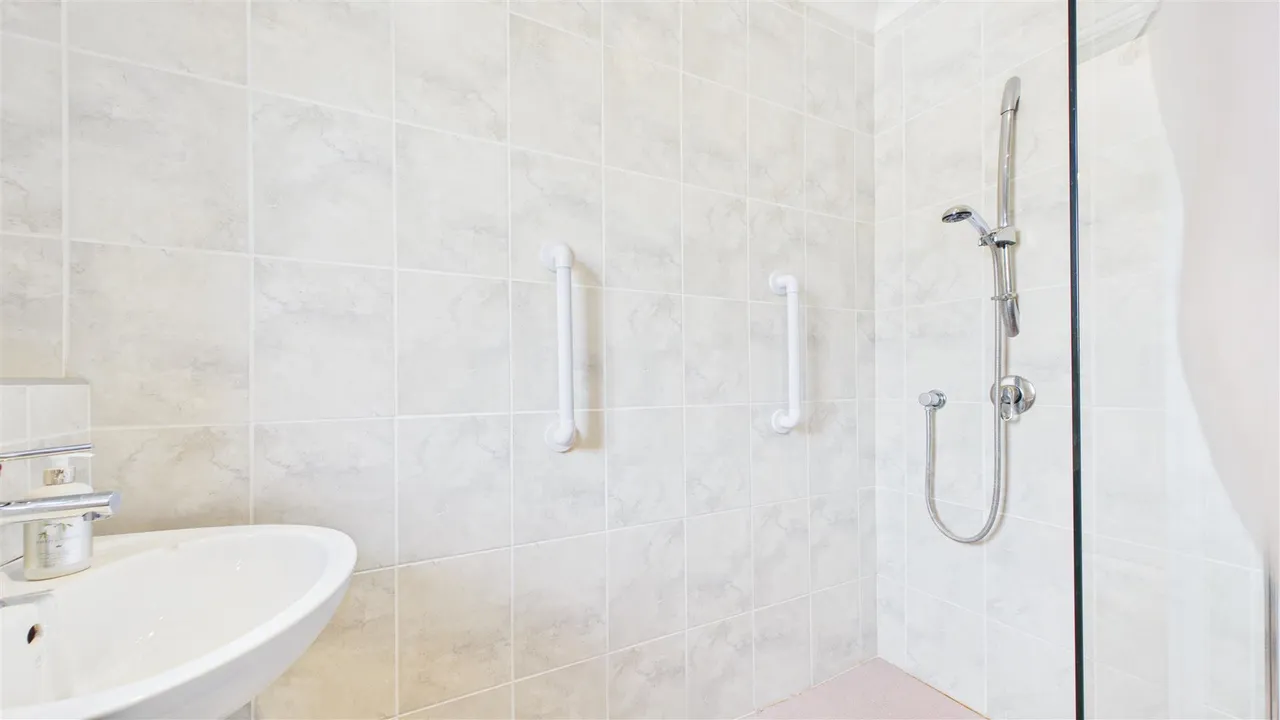 Fulbridge Road, Werrington, photo 18