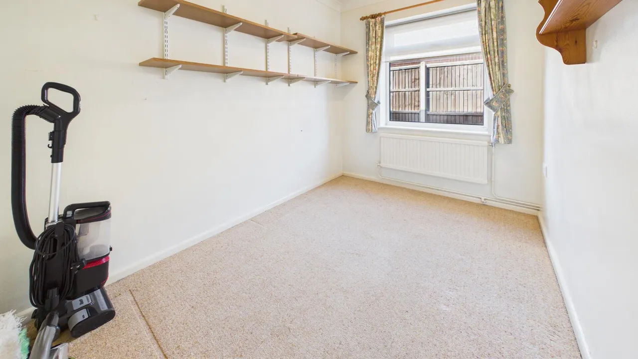 Fulbridge Road, Werrington, photo 16