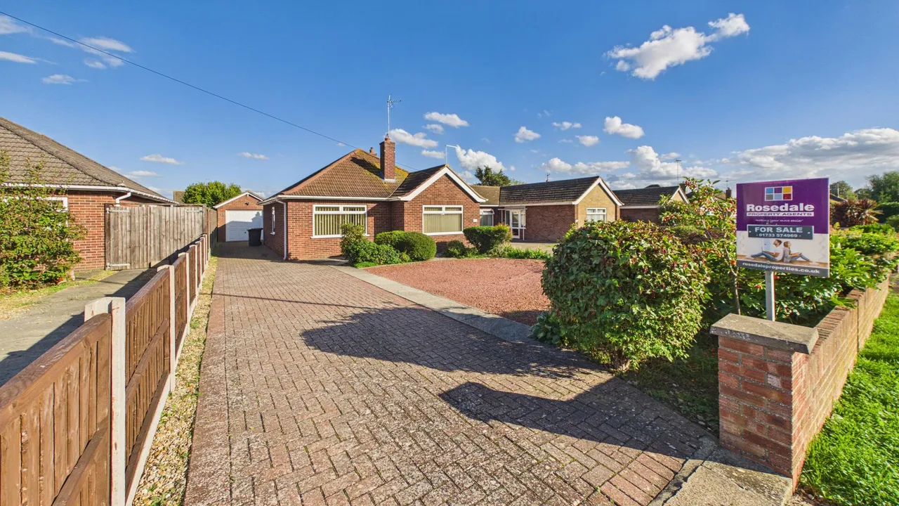 3 bed house for sale, Fulbridge Road, Werrington