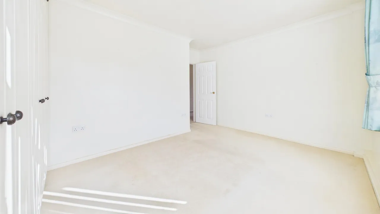 Fulbridge Road, Werrington, photo 13