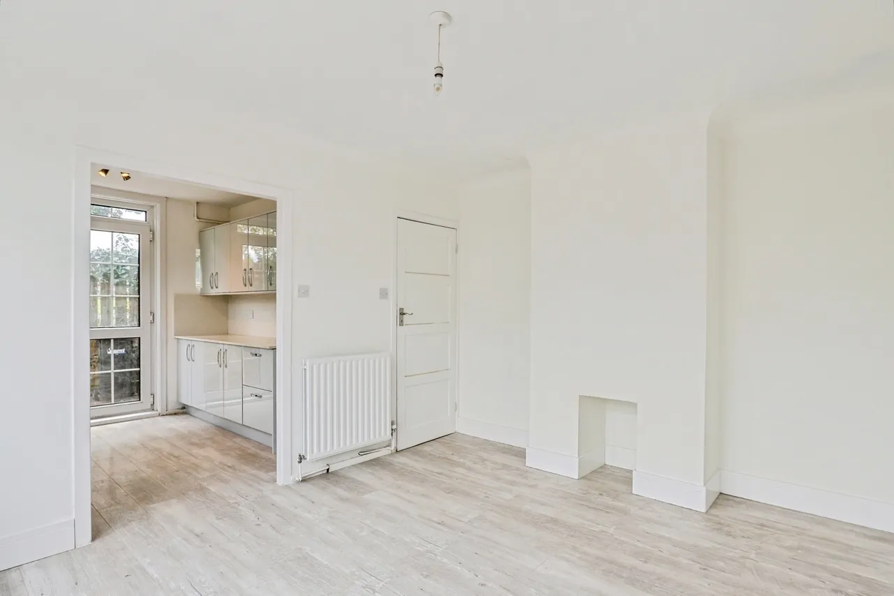 The Broadway, Northbourne, BH10, photo 7
