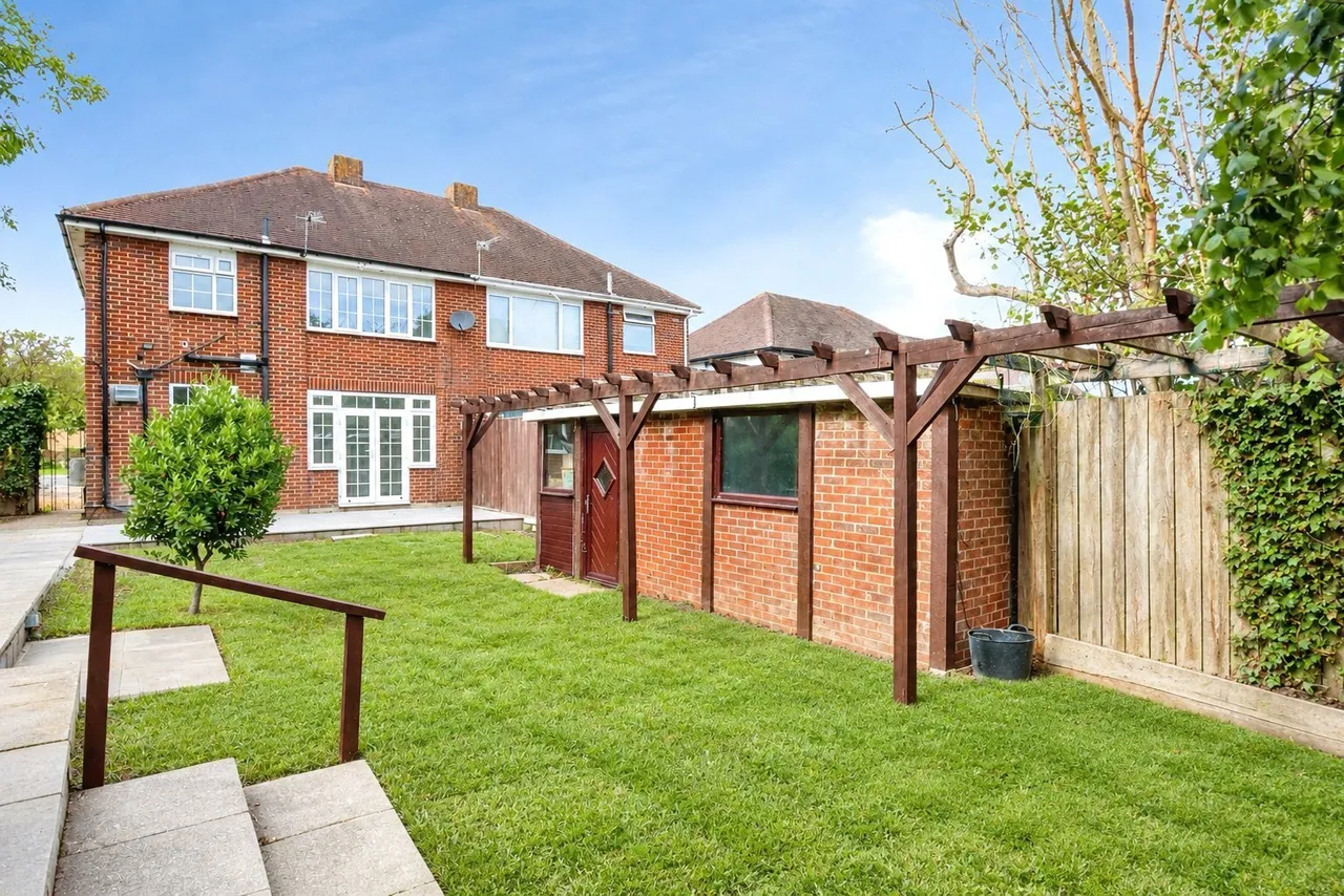 The Broadway, Northbourne, BH10, photo 21
