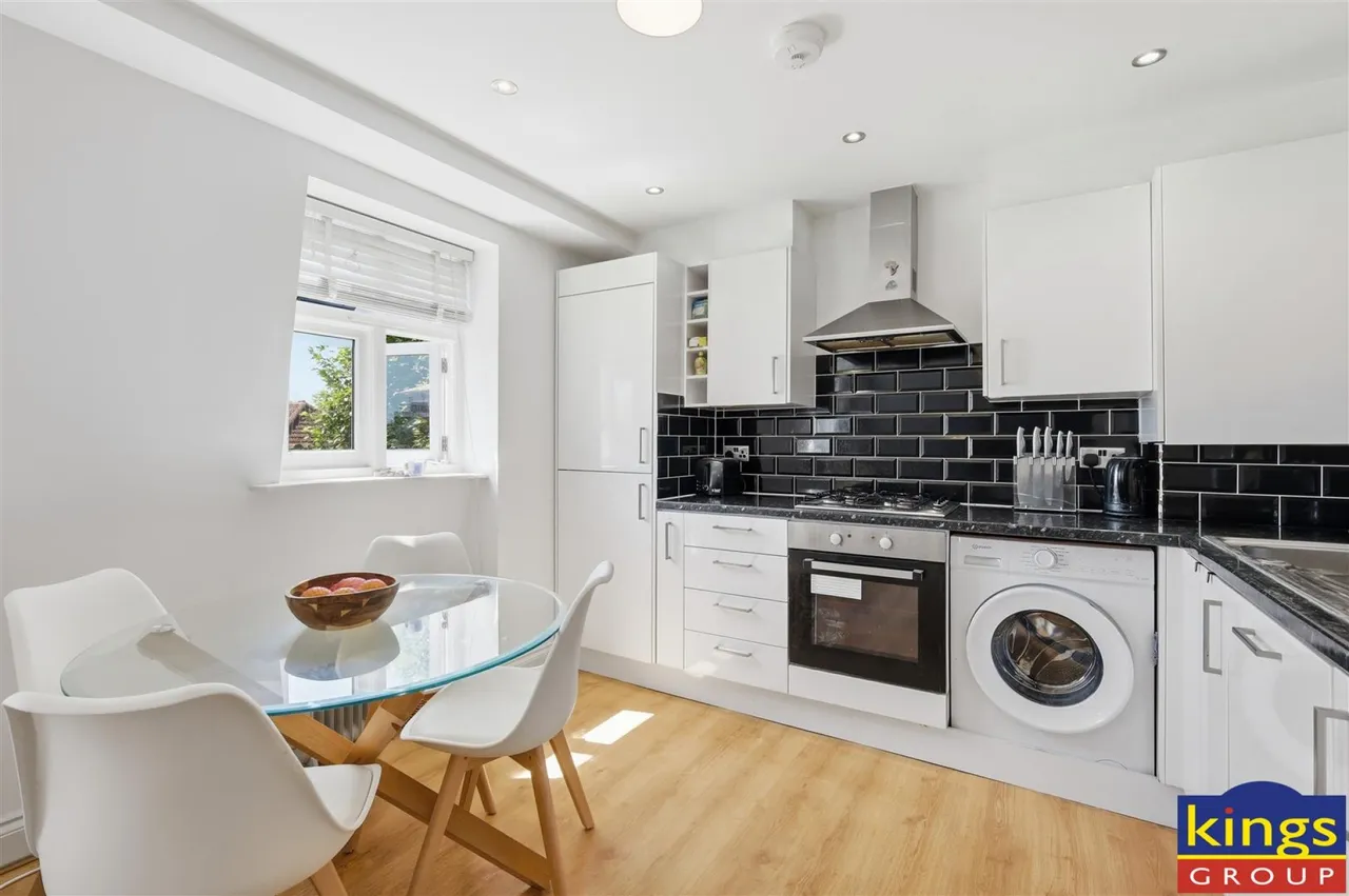 Capworth Street, London, photo 5