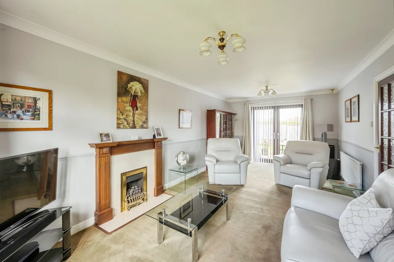 Briar Court, Harworth, DONCASTER, photo 5