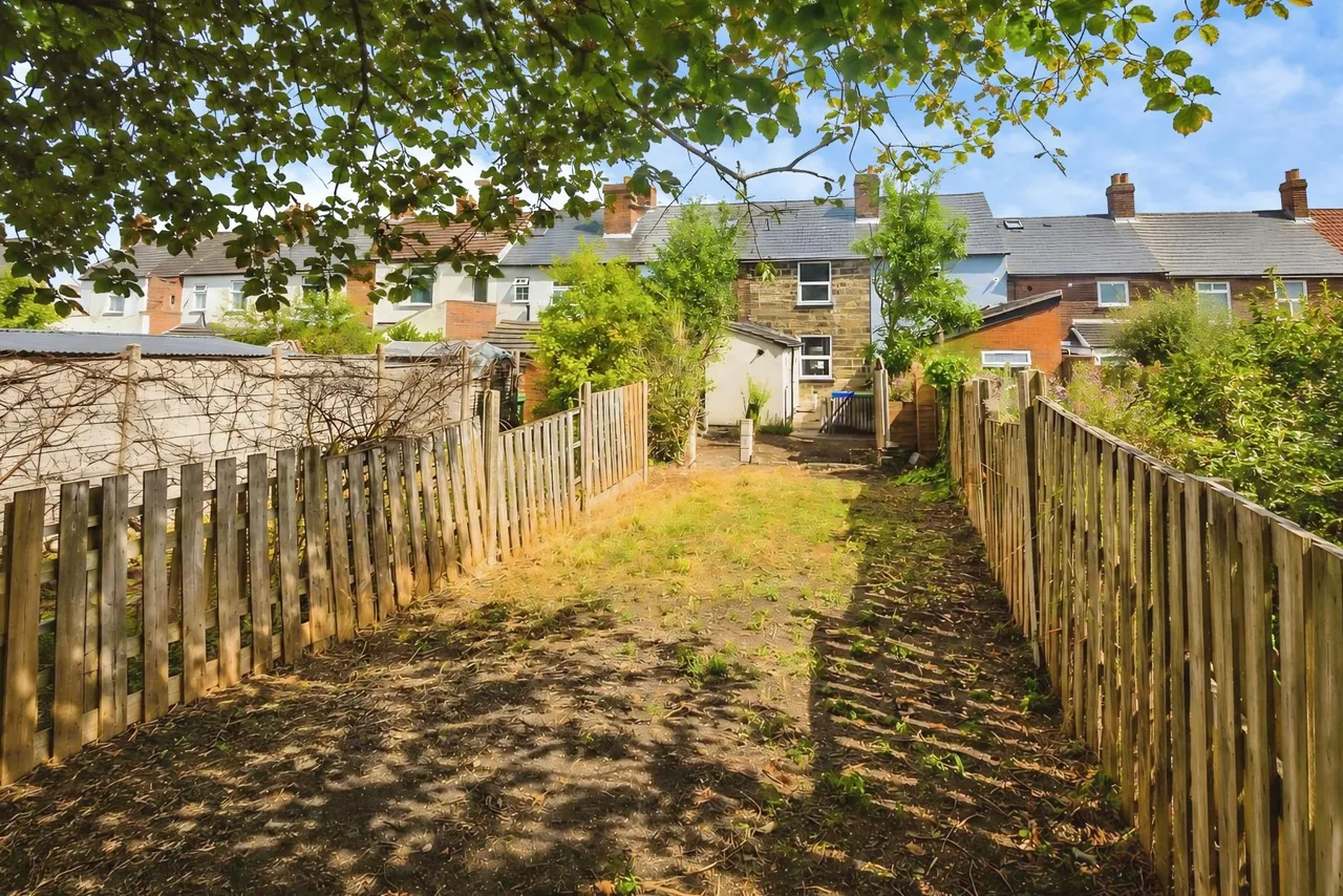 Clarence Street, Upper Gornal, DY3, photo 17