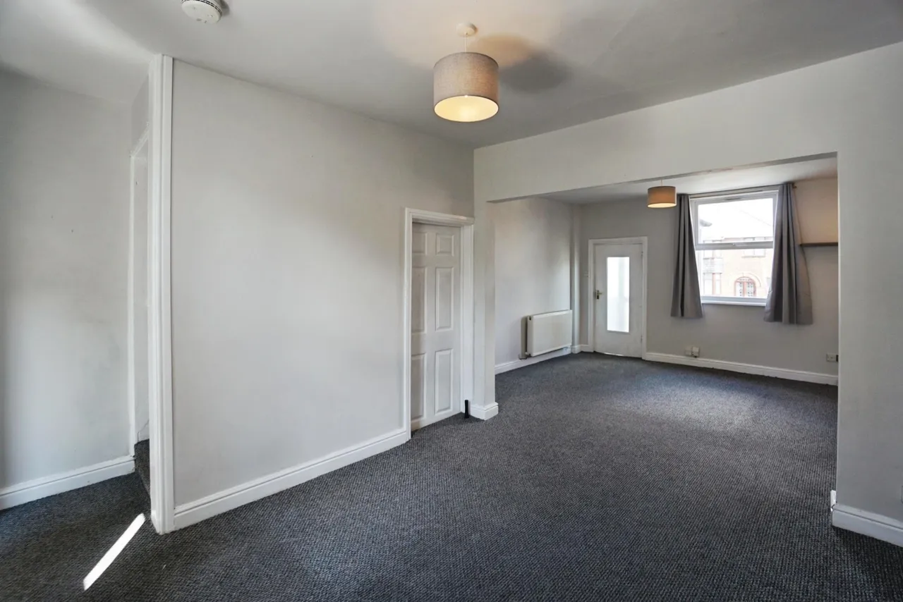 Clarence Street, Upper Gornal, DY3, photo 6