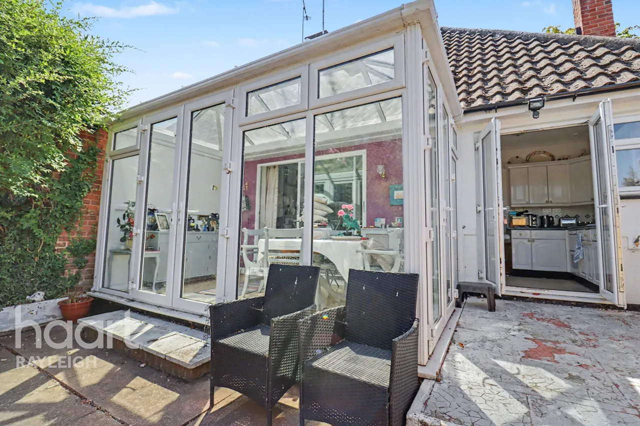 Mountdale Gardens, Leigh-on-Sea, SS9, photo 15