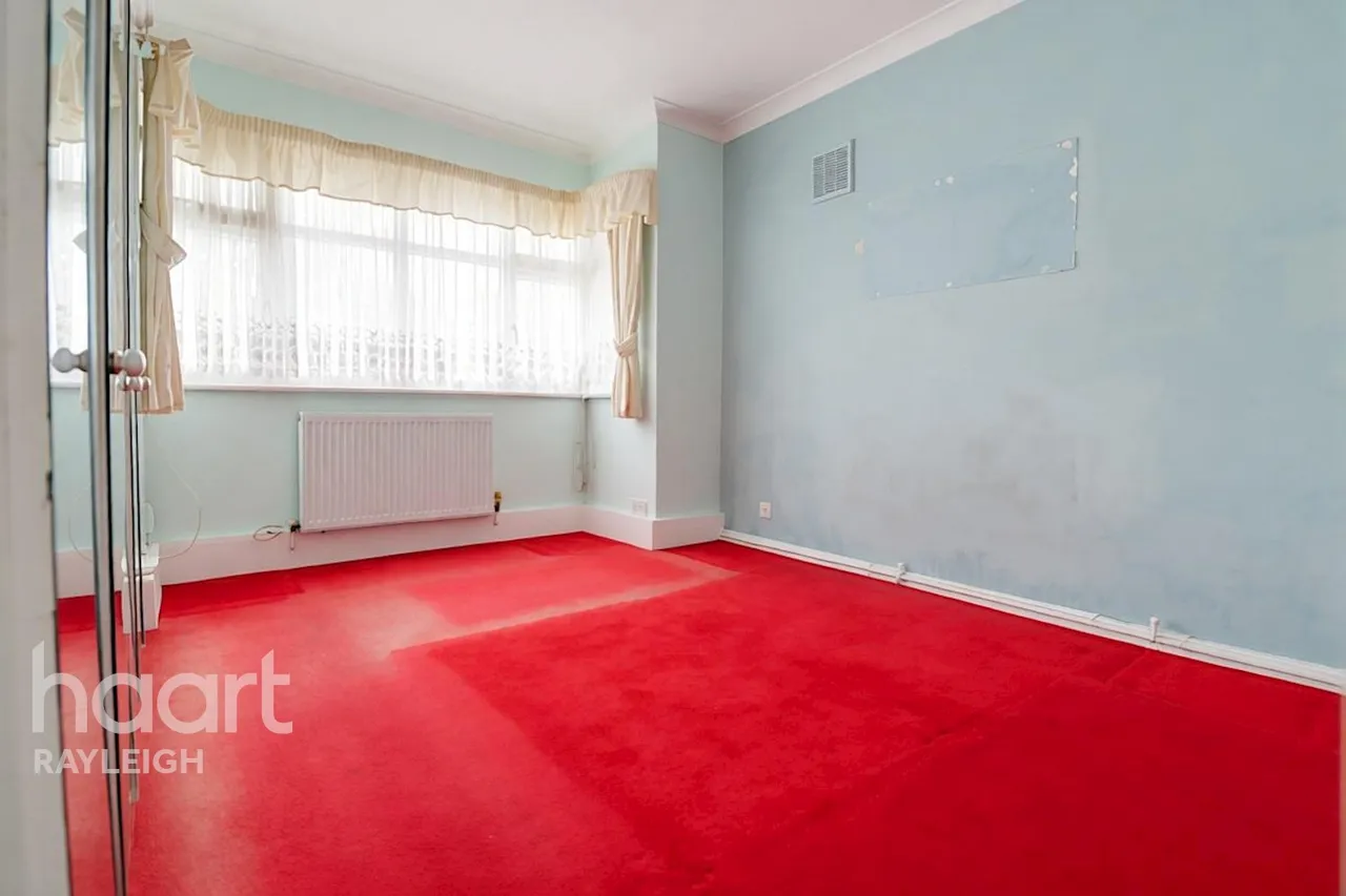 Mountdale Gardens, Leigh-on-Sea, SS9, photo 7