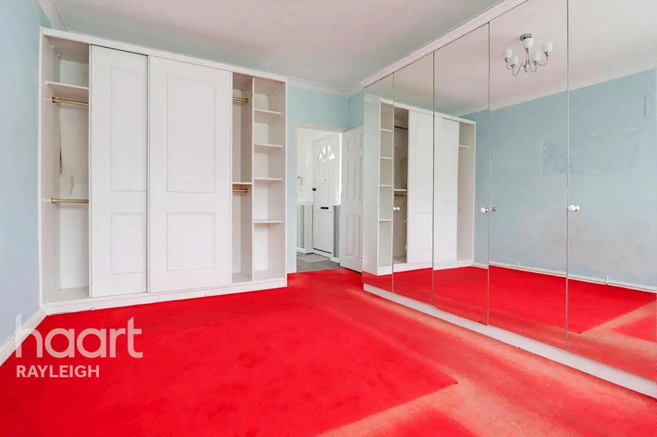 Mountdale Gardens, Leigh-on-Sea, SS9, photo 8