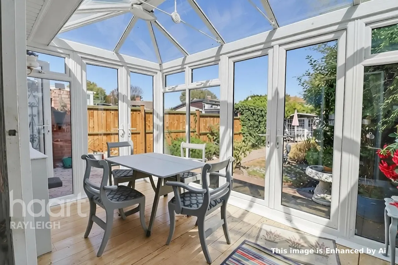 Mountdale Gardens, Leigh-on-Sea, SS9, photo 6