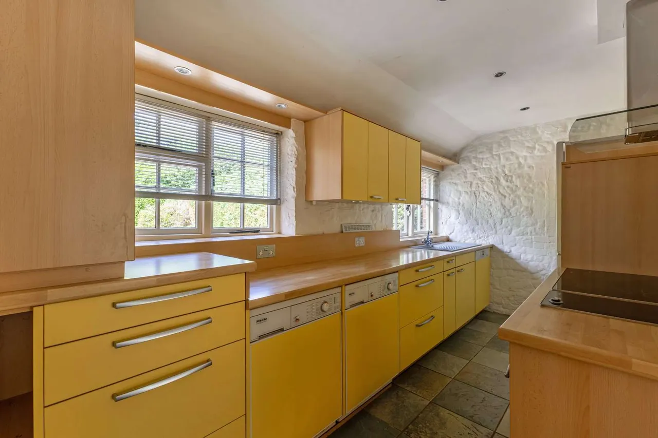 Lindford Road, Lindford, GU35, photo 4