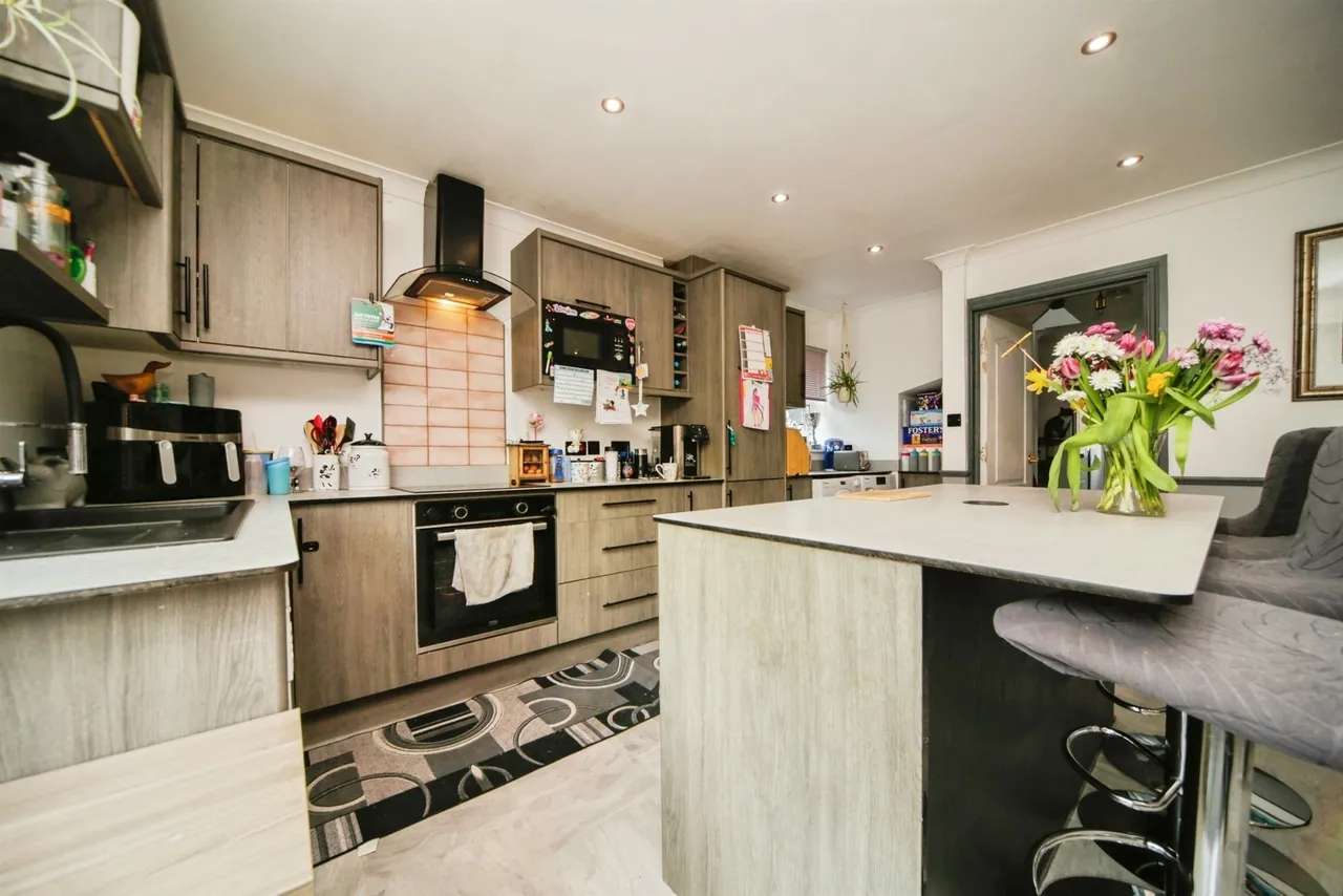Sandbanks Court, SAXMUNDHAM, photo 3