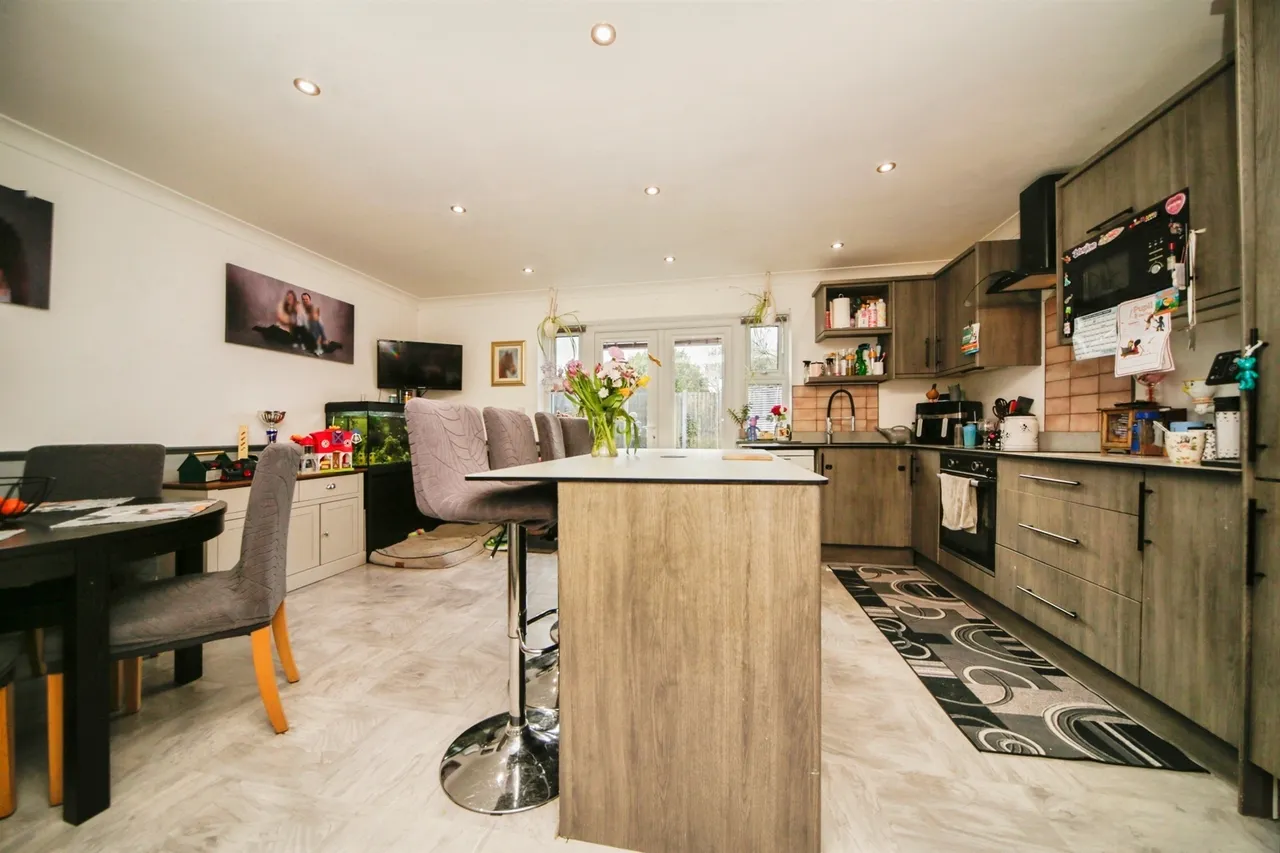 Sandbanks Court, SAXMUNDHAM, photo 5