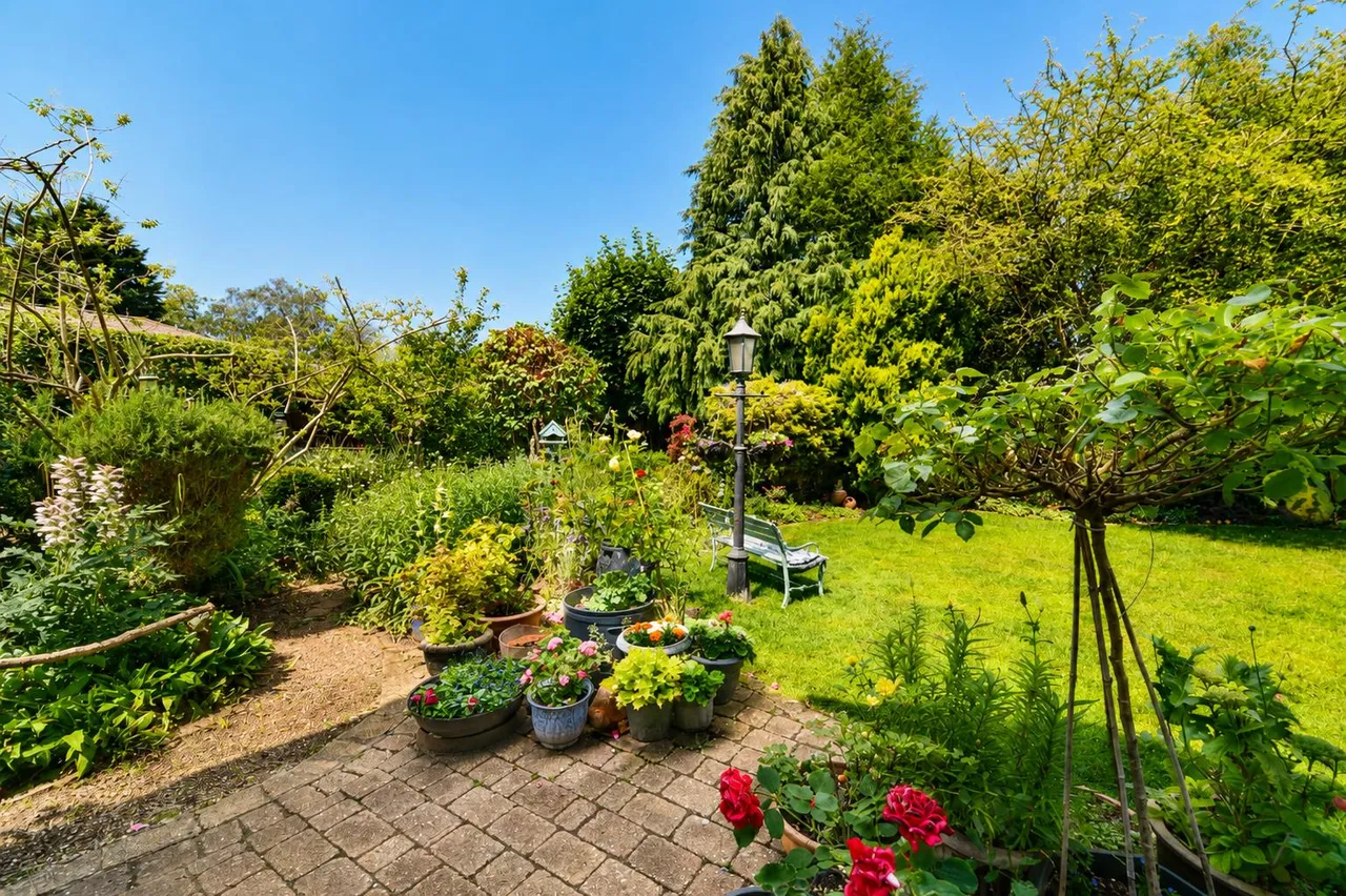 Whitney Drive, Stevenage, Herts, SG1 4BJ, photo 27