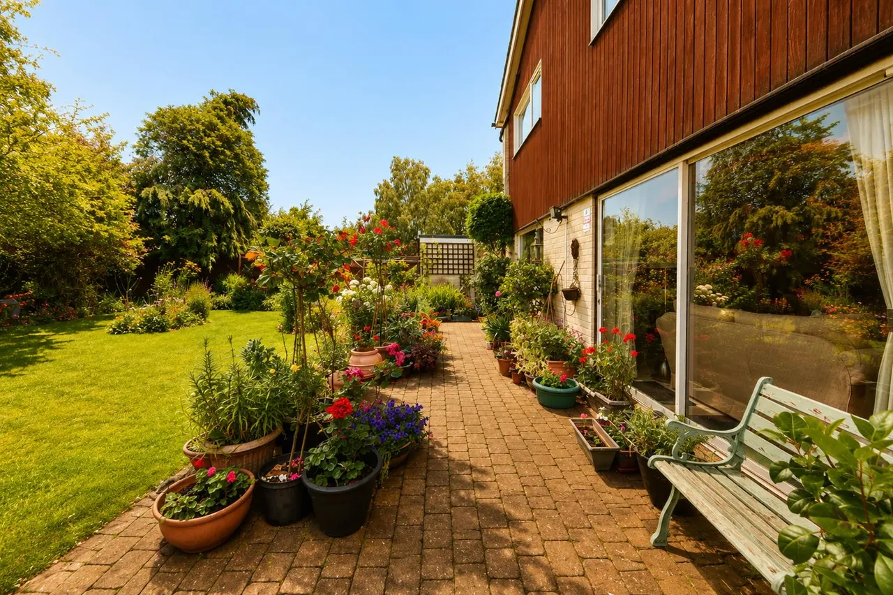 Whitney Drive, Stevenage, Herts, SG1 4BJ, photo 12