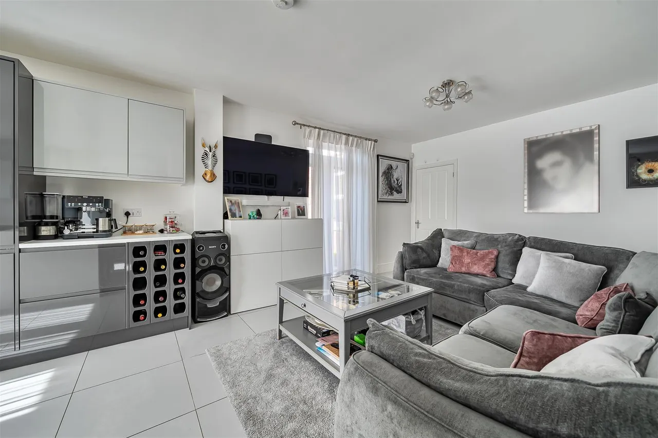 Brook Lane, Warsash, photo 9