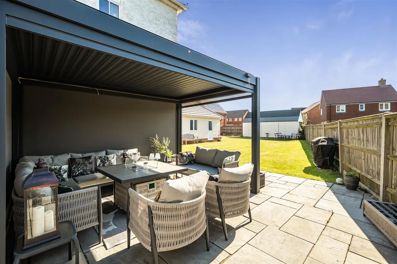 Brook Lane, Warsash, photo 13