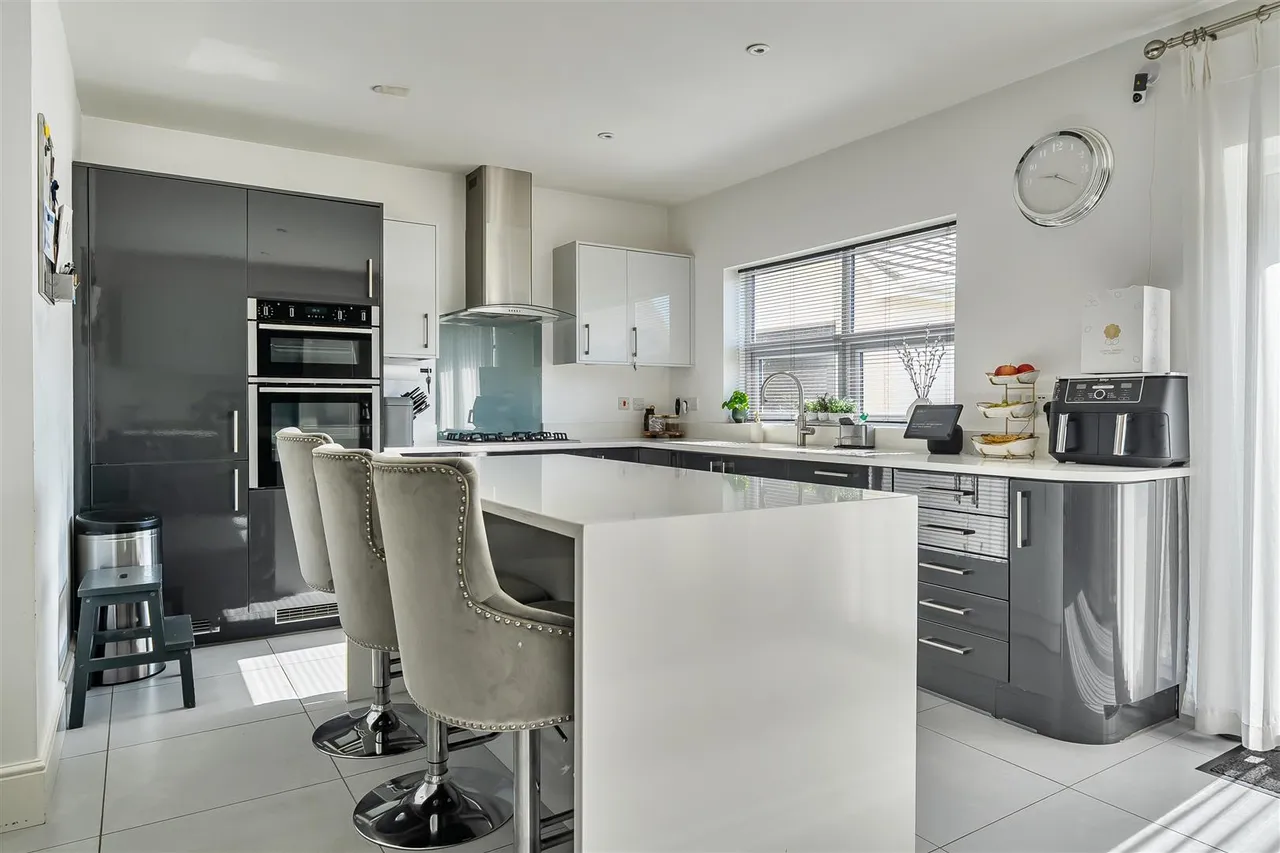 Brook Lane, Warsash, photo 10
