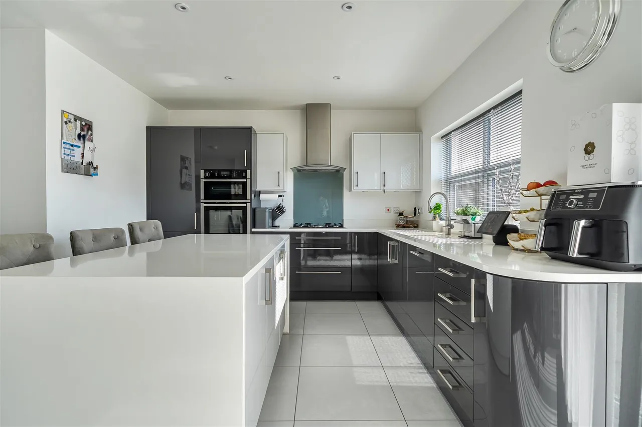 Brook Lane, Warsash, photo 11