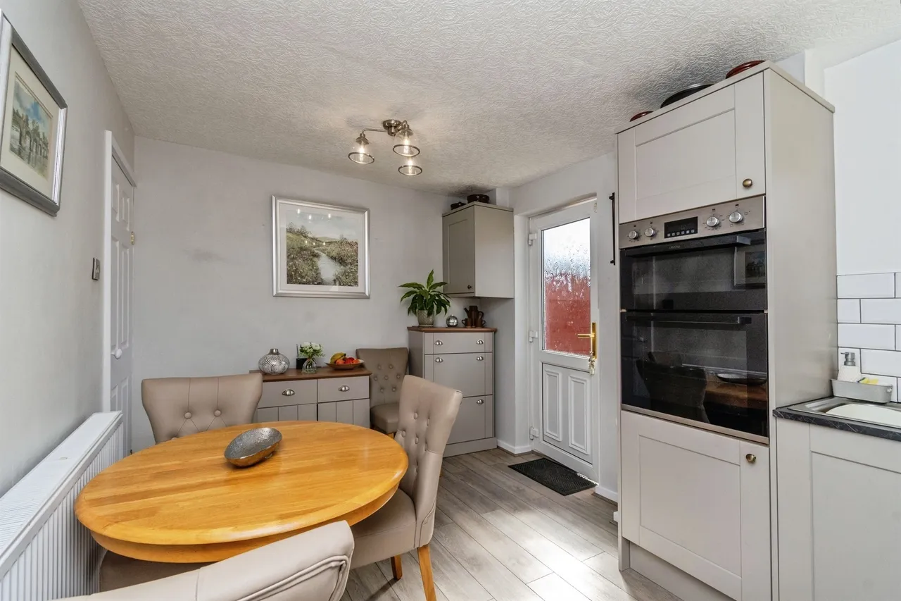 Columbian Drive, Cannock, photo 9
