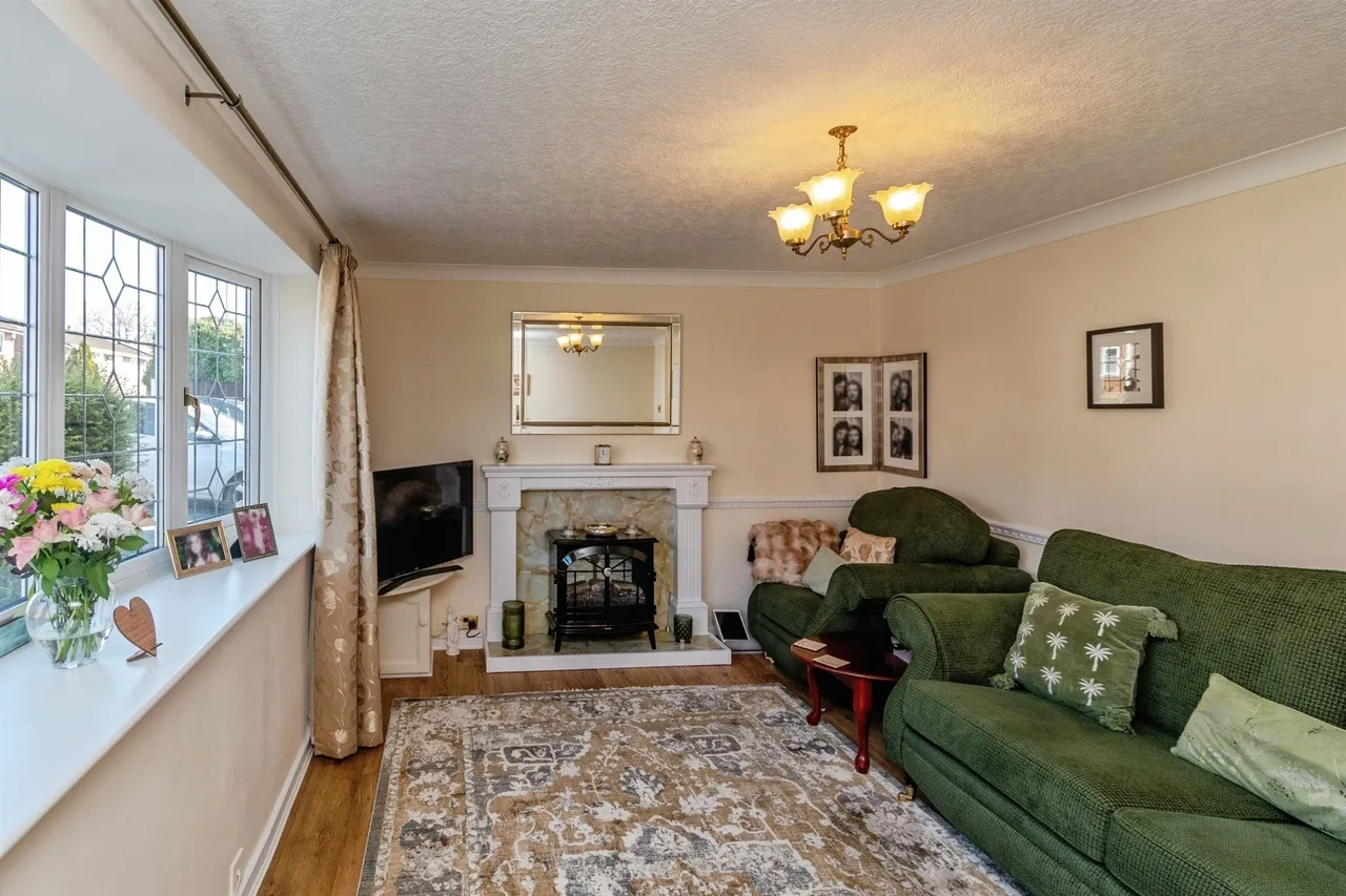 Columbian Drive, Cannock, photo 4