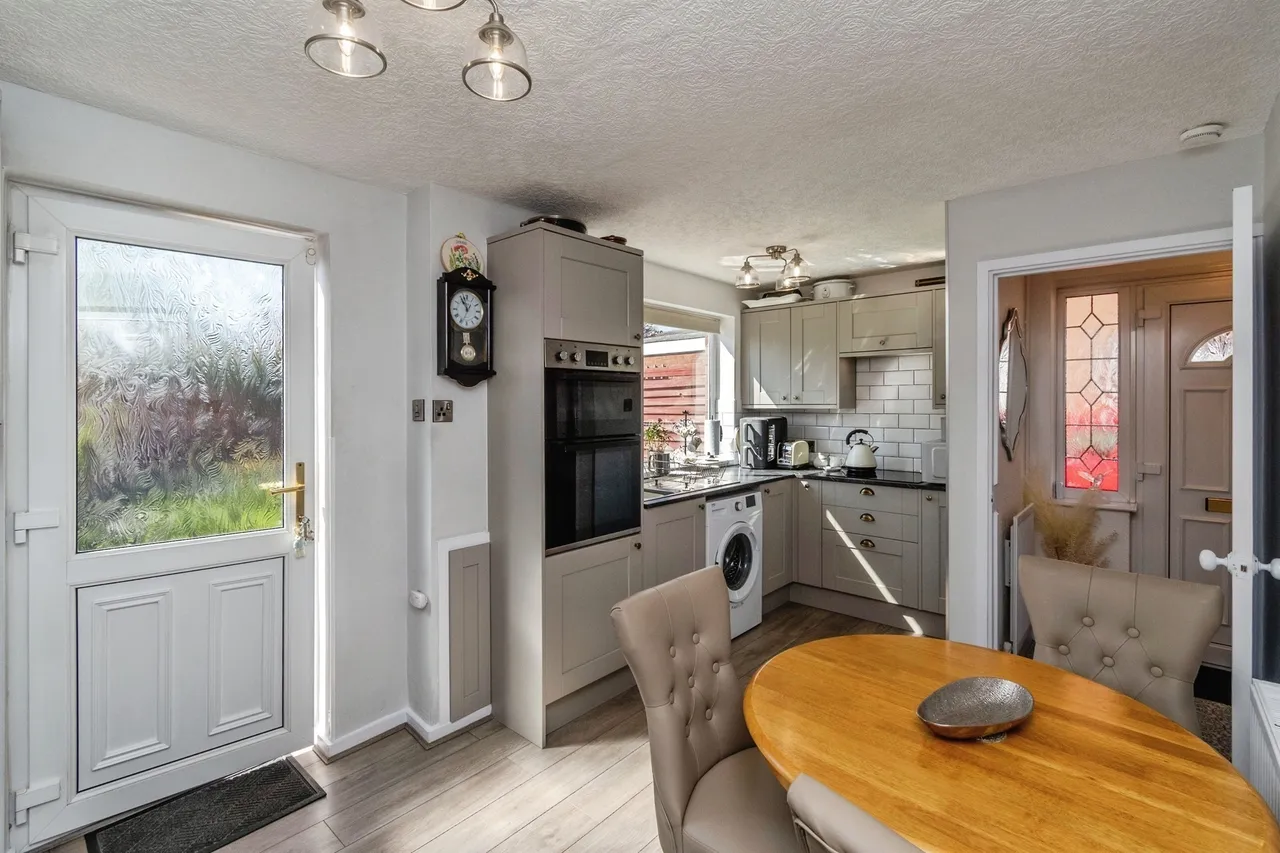 Columbian Drive, Cannock, photo 8