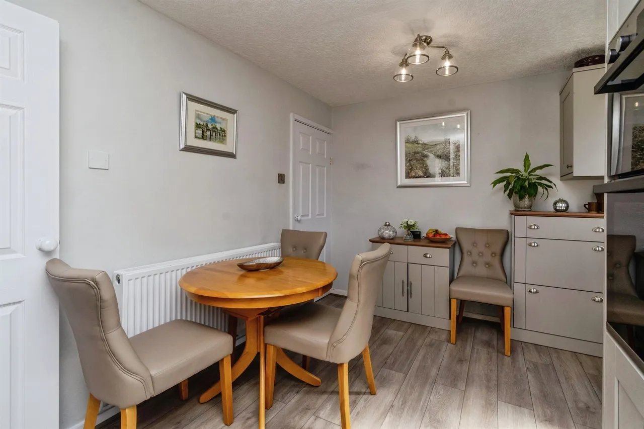 Columbian Drive, Cannock, photo 10