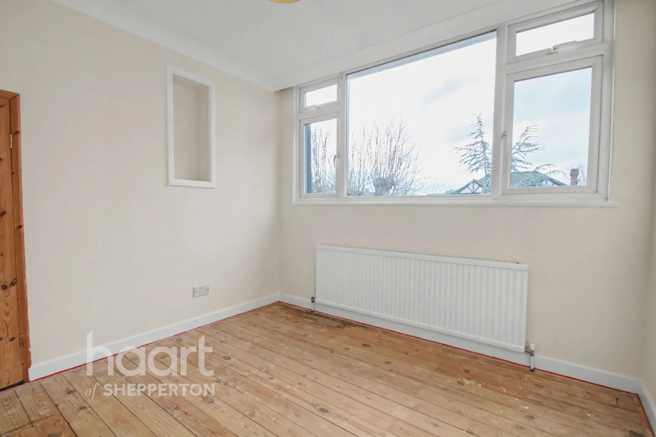 Squires Bridge Road, Shepperton, TW17, photo 11