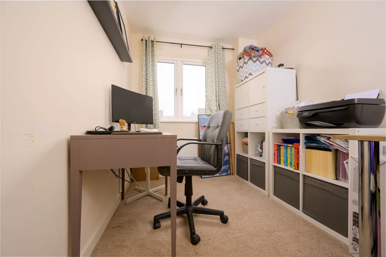 Harrington Road, Kettering, NN14, photo 8