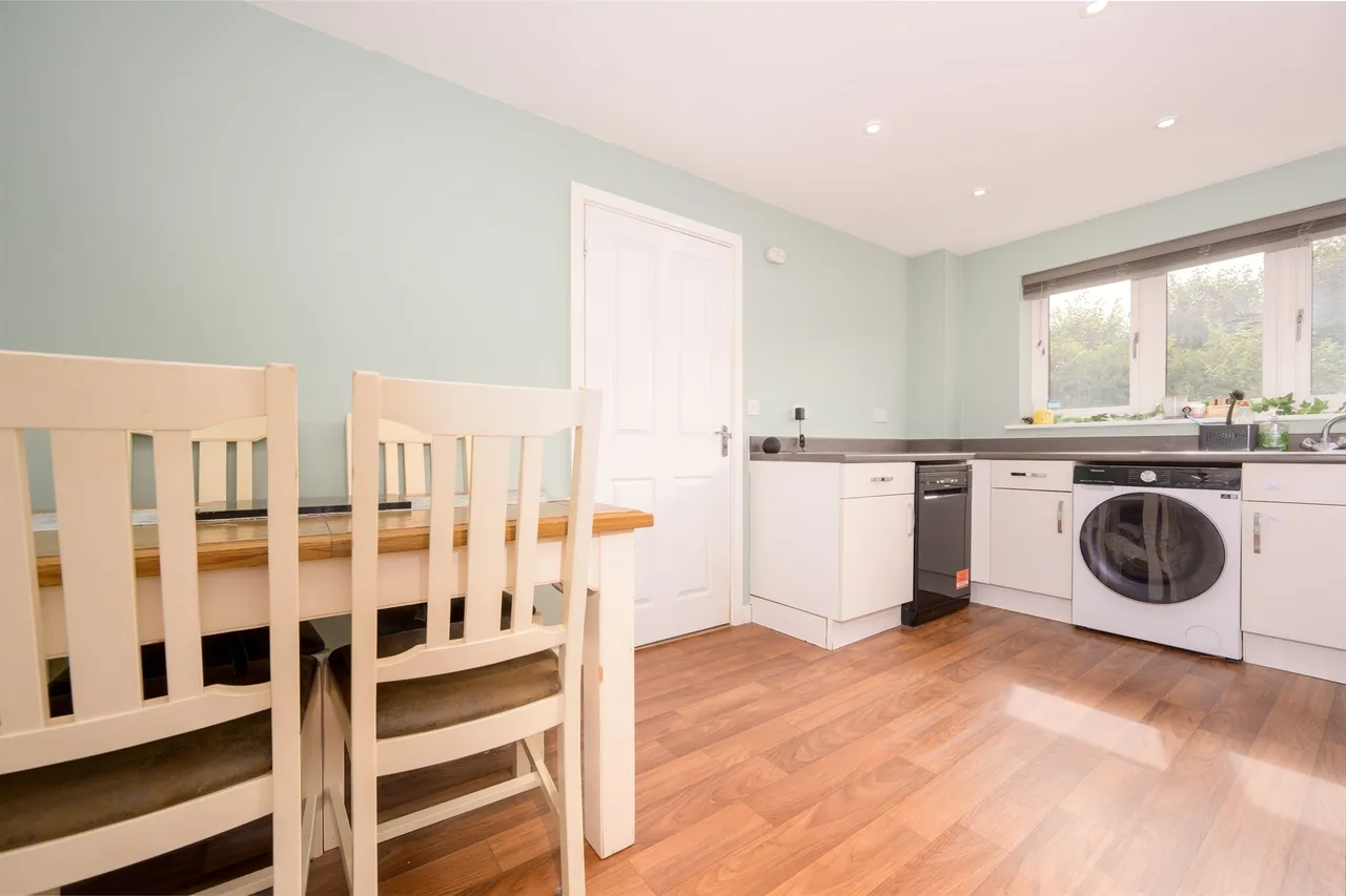 Harrington Road, Kettering, NN14, photo 4