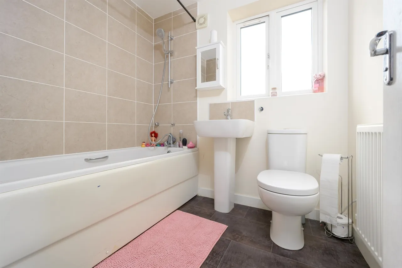 Harrington Road, Kettering, NN14, photo 9