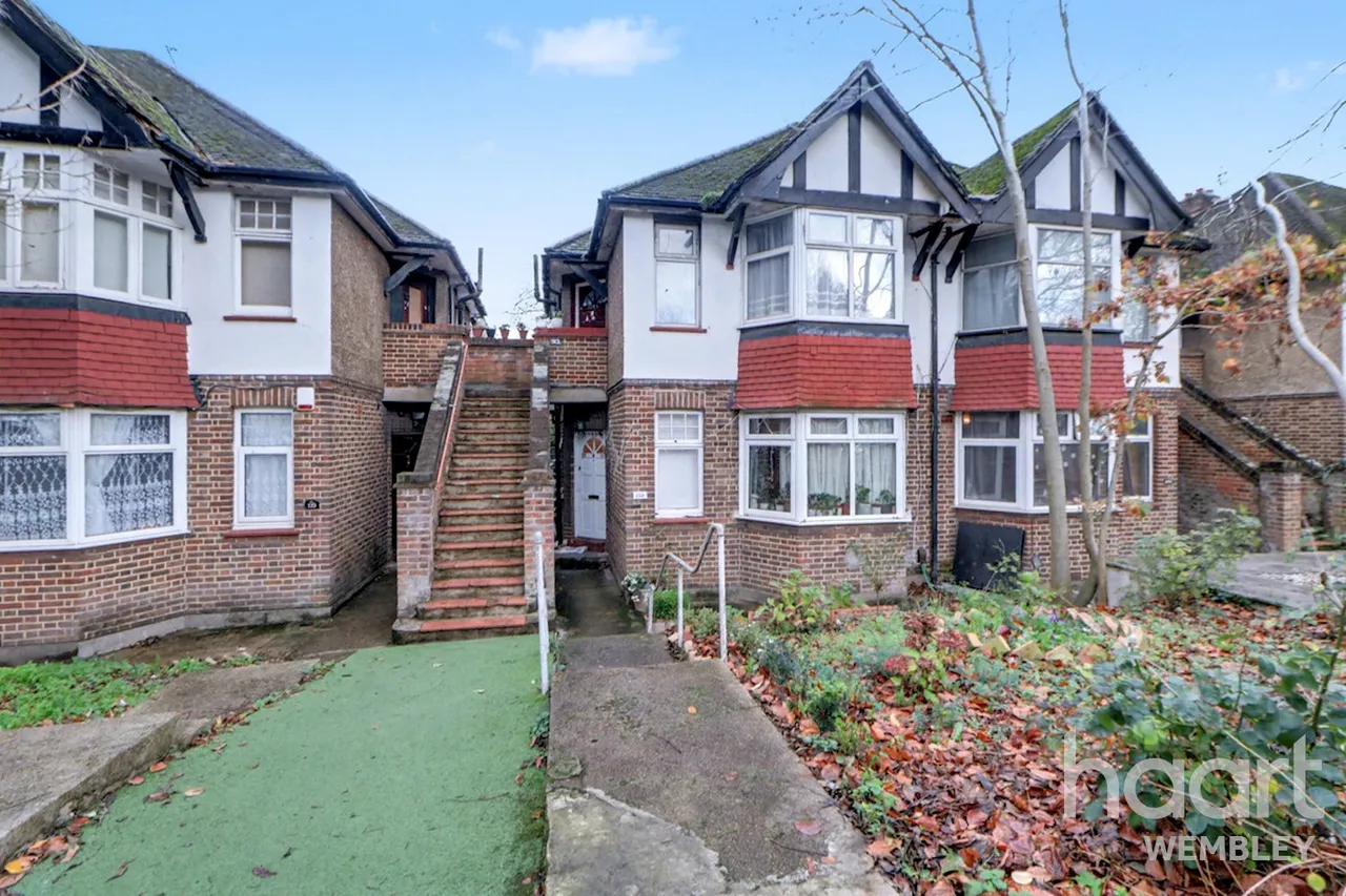 3 bed flat for sale, Wembley Park, HA9