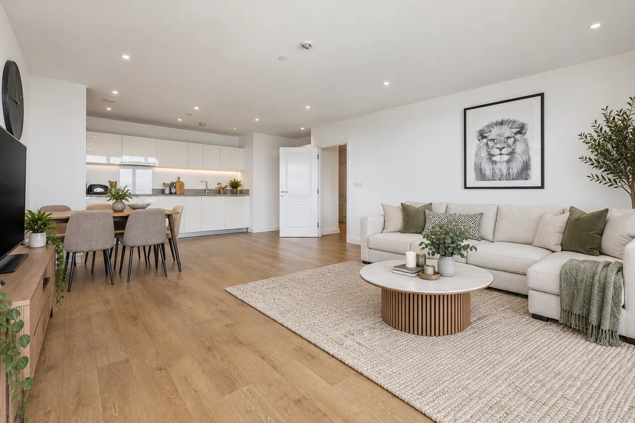 3 bed flat for sale, Lamington Heights, London, E14