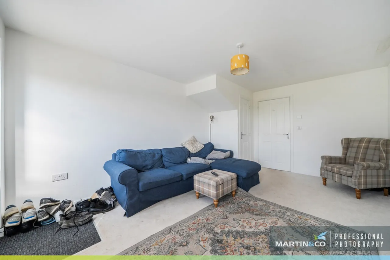 Mortimer Avenue, St Edeyrns, photo 6