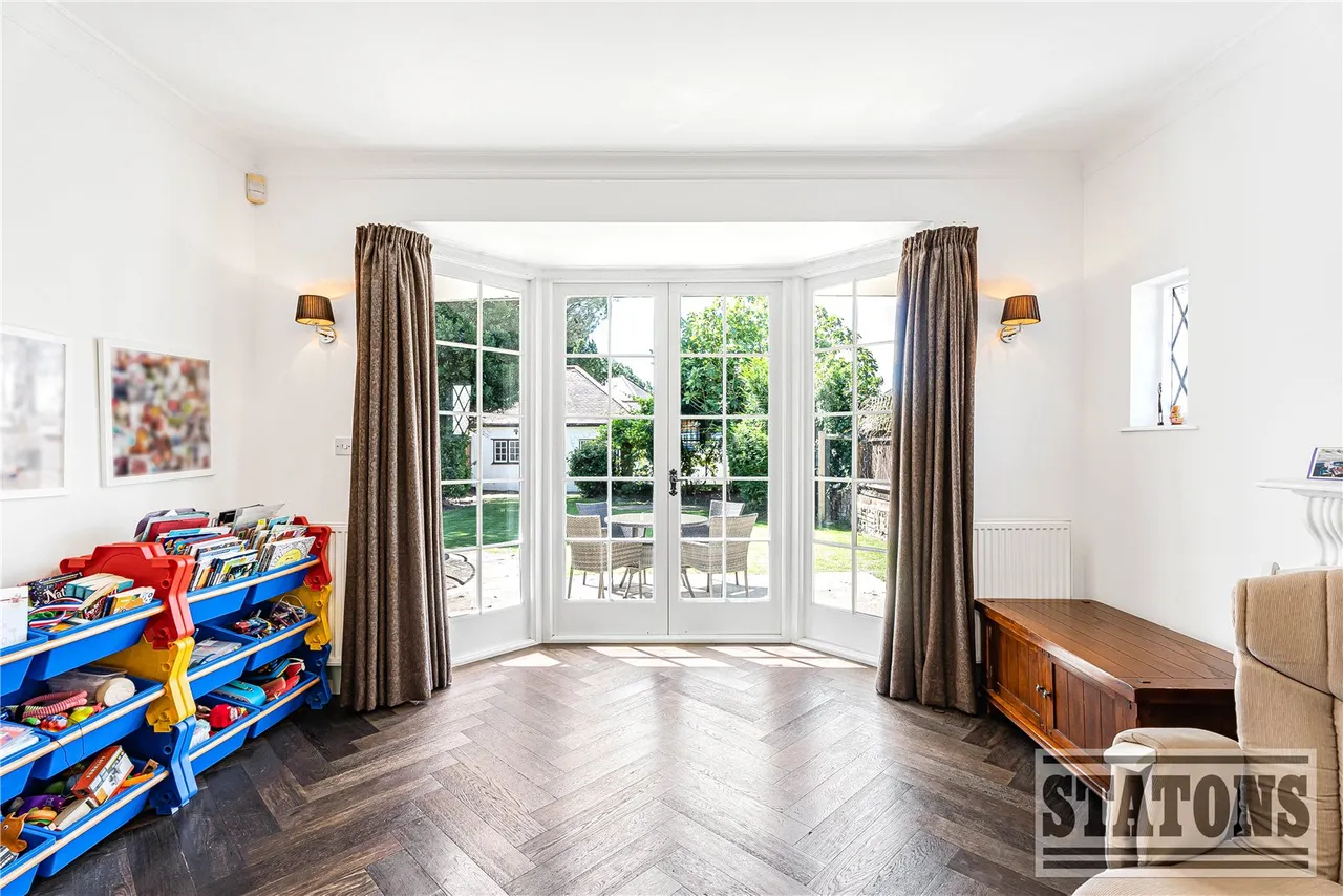The Close, London, N14 6DP, photo 8