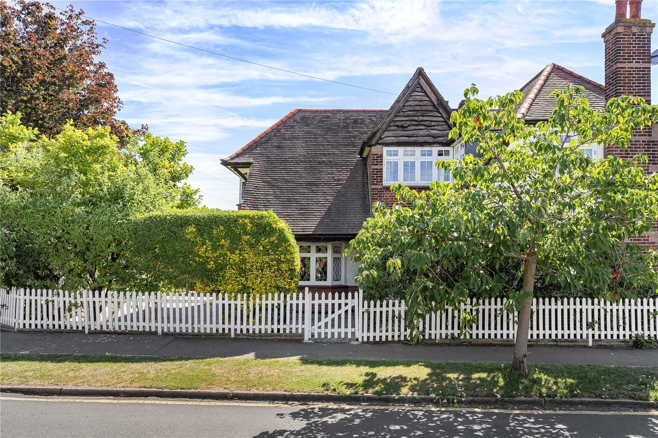The Close, London, N14 6DP, photo 25