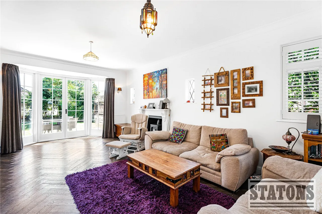 The Close, London, N14 6DP, photo 6