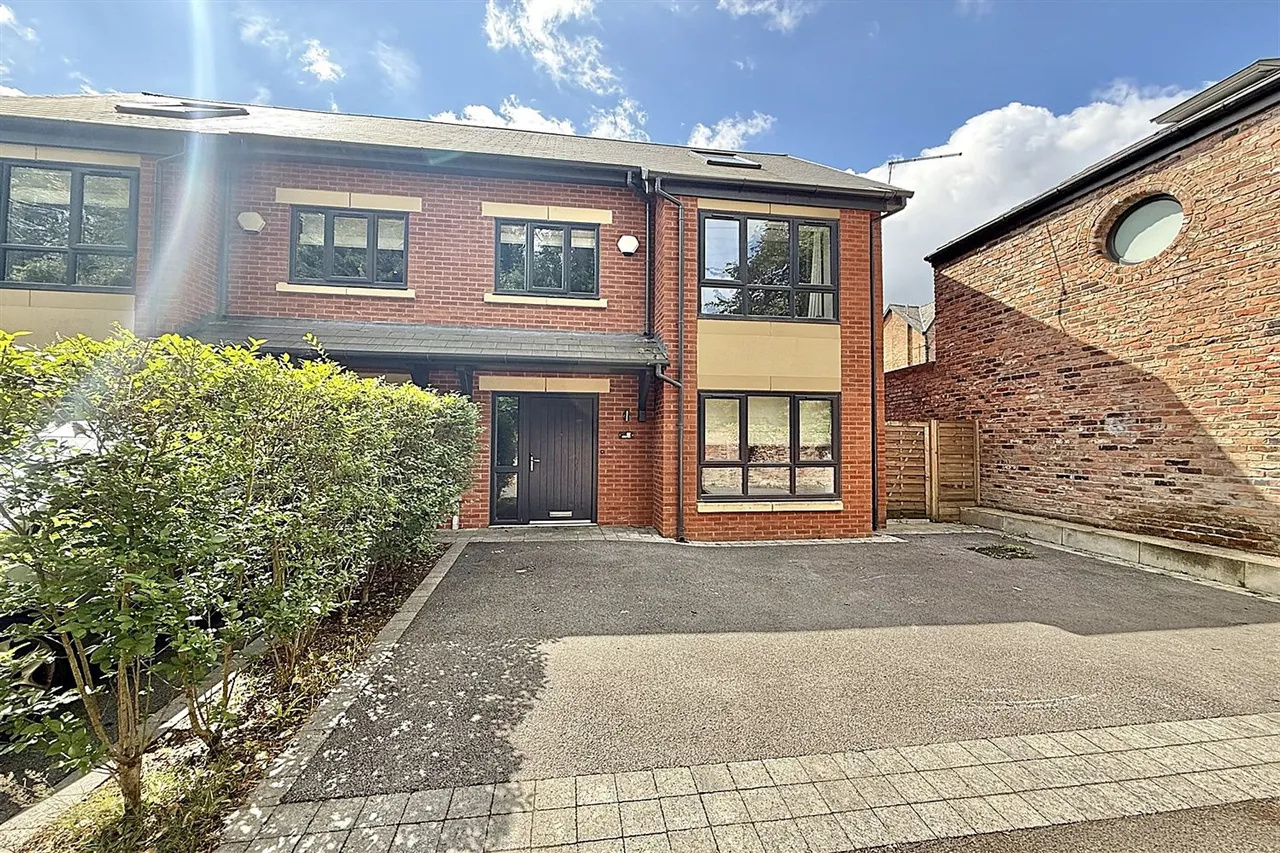 4 bed house for sale, Moseley Road, Manchester