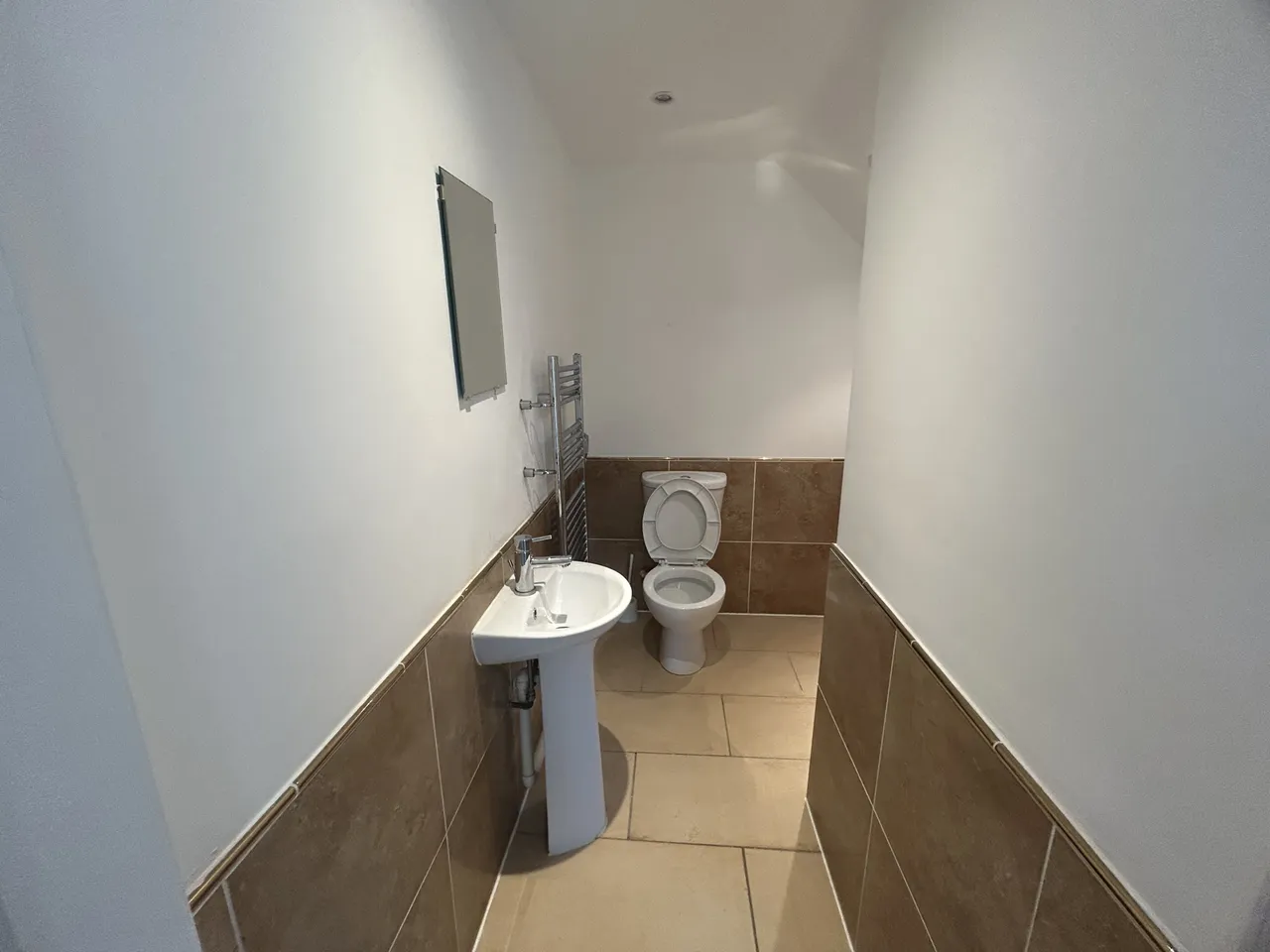 Strathalyn, Wrexham, LL12, photo 4