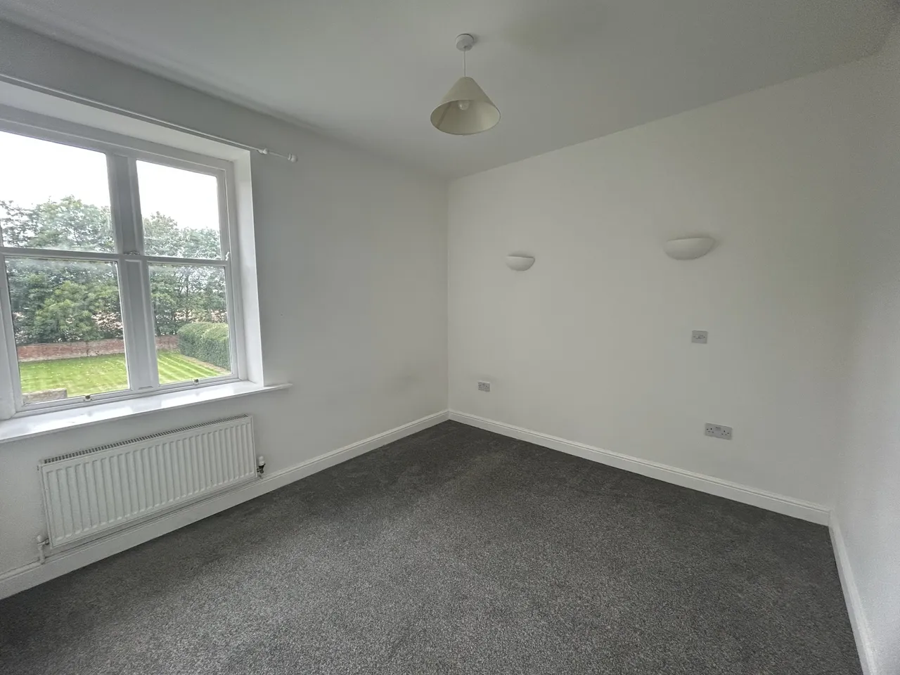 Strathalyn, Wrexham, LL12, photo 5