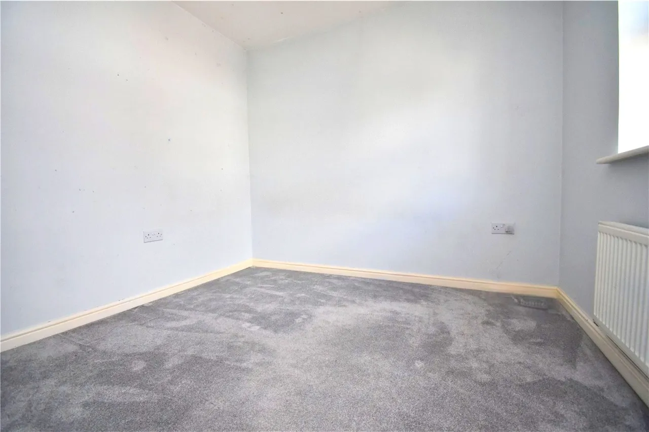 Haskins Gardens, Farnborough, Hampshire, GU14 9FQ, photo 13