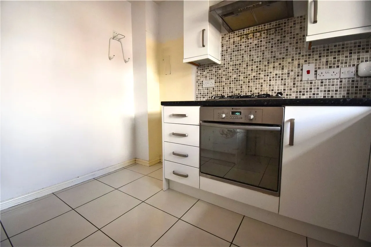 Haskins Gardens, Farnborough, Hampshire, GU14 9FQ, photo 14
