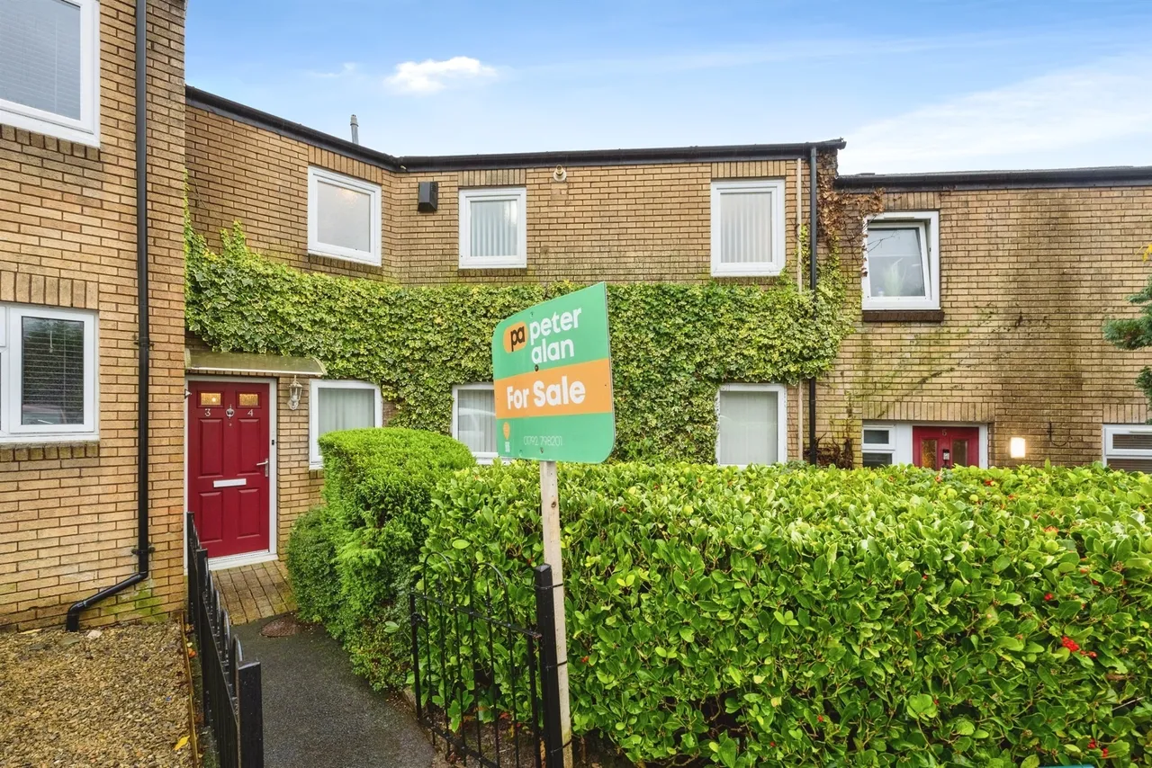2 bed flat for sale, Llys-Uchaf Swansea, SA7