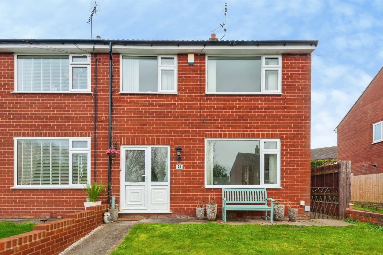 3 bed house for sale — Crosland Terrace, Helsby, Frodsham