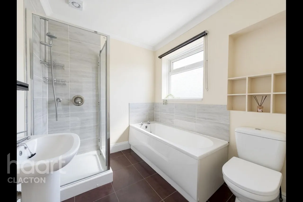 Knox Road, Clacton-On-Sea, CO15, photo 10