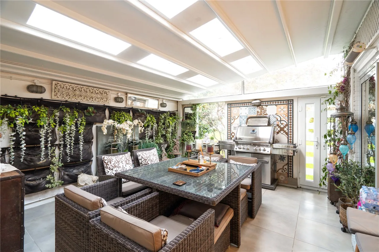 3 bed house for sale — Hawtrey Road, Primrose Hill, London, NW3 3SS