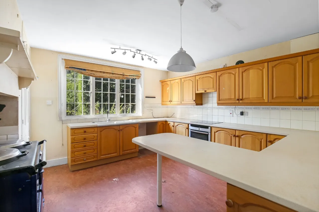 Wick Lane, Downton, Salisbury, Wiltshire, SP5 3NH, photo 4