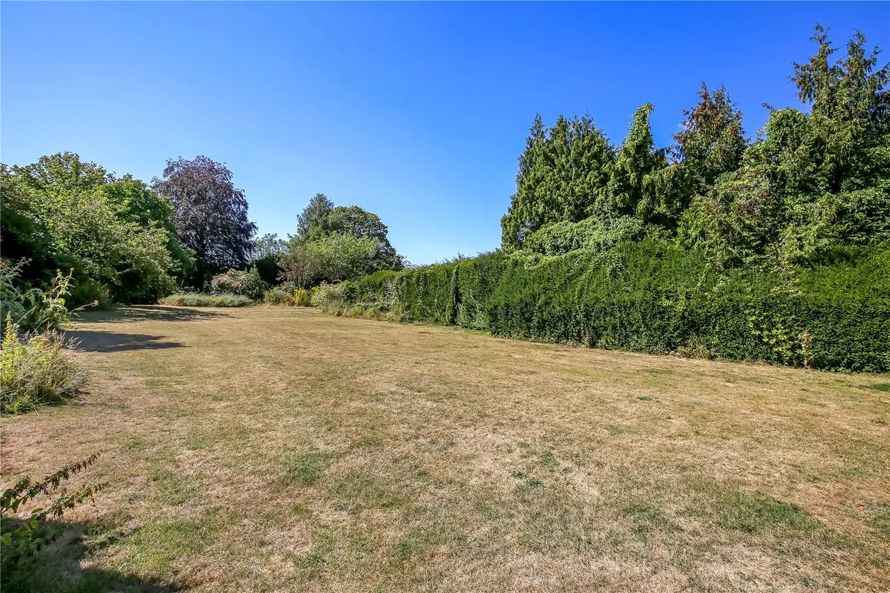 Wick Lane, Downton, Salisbury, Wiltshire, SP5 3NH, photo 13