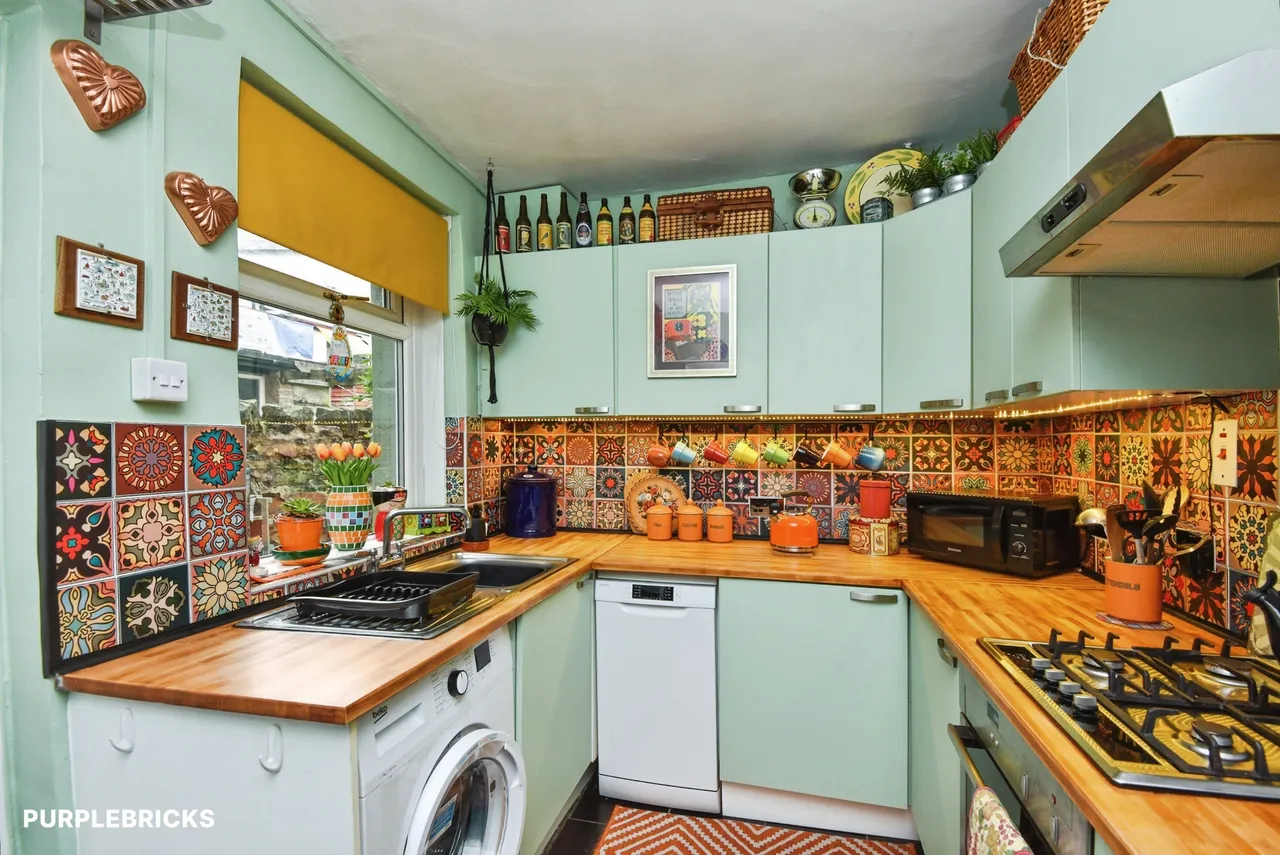 Russell Road, Carnforth, LA5, photo 9